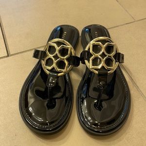 Kelly & Katie black sandals